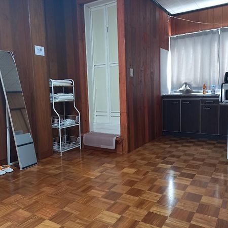 Apartamento Luck House Guest Huose Osaka Exterior foto